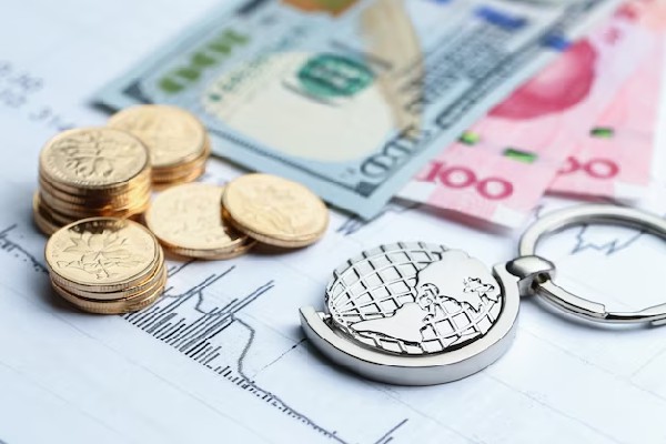 华安百联消费REIT：百联股份一致行动人增持约1084万份，占1.084%